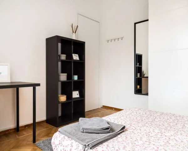 Stanza Milano