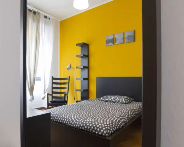 Stanza Milano
