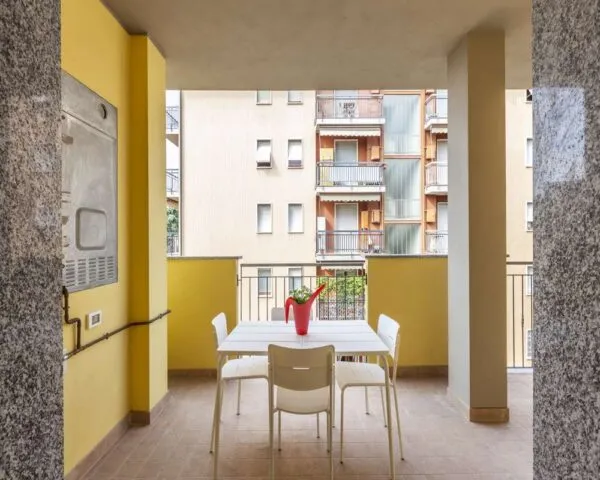 Stanza Milano