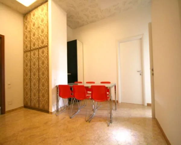 Stanza Milano