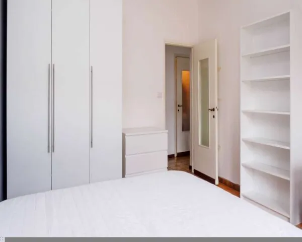 Stanza Milano