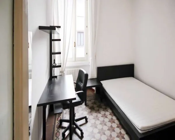 Stanza Milano