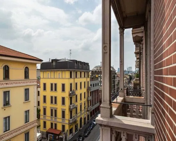 Stanza Milano