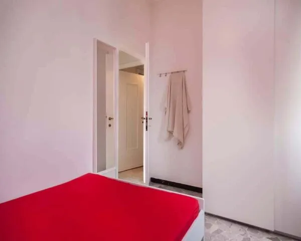 Stanza Milano
