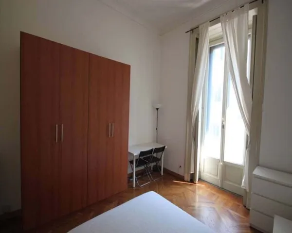 Stanza Milano