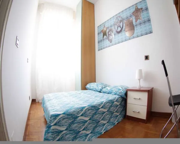Stanza Milano