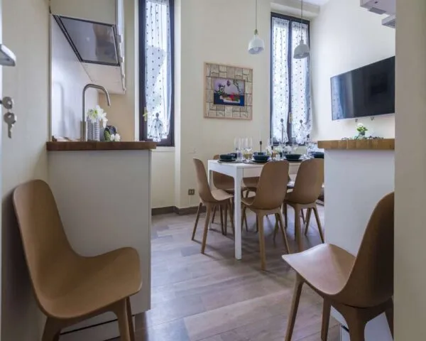 Stanza Milano
