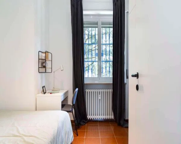 Stanza Milano