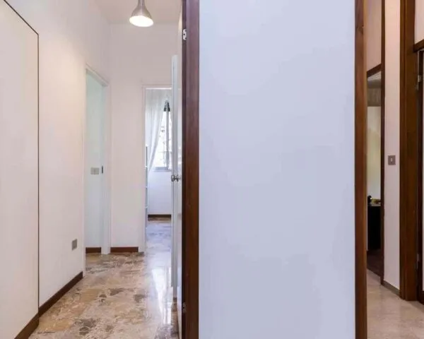 Stanza Milano