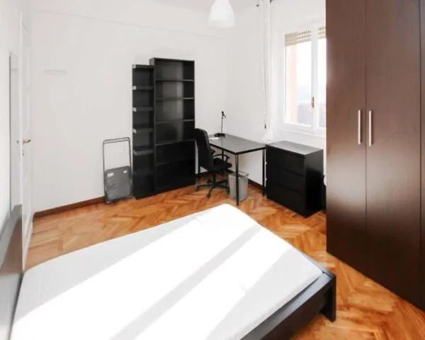 Stanza Milano