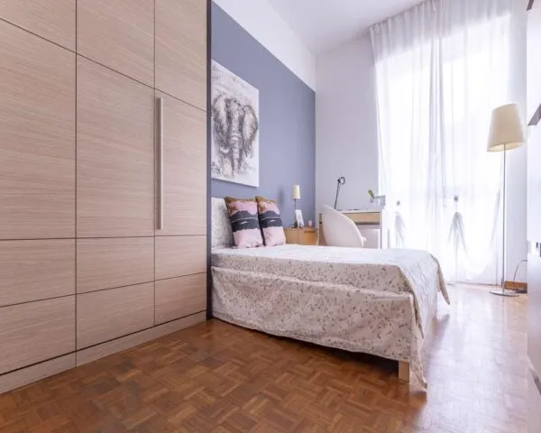 Stanza Milano