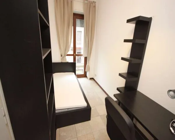Stanza Milano