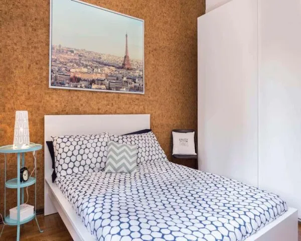 Stanza Milano