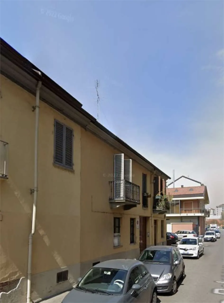 Immagine per Laboratorio in asta a Torino via Balangero 27