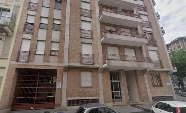 Appartamento via Filangieri 11, Torino