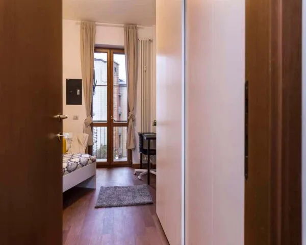 Stanza Milano