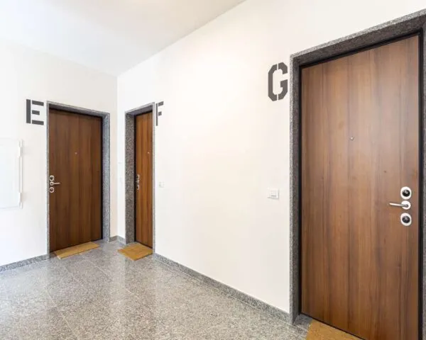 Stanza Milano
