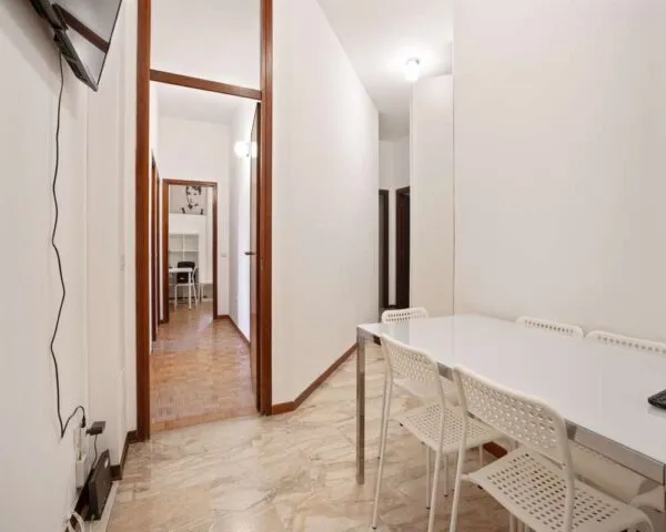 Stanza Milano