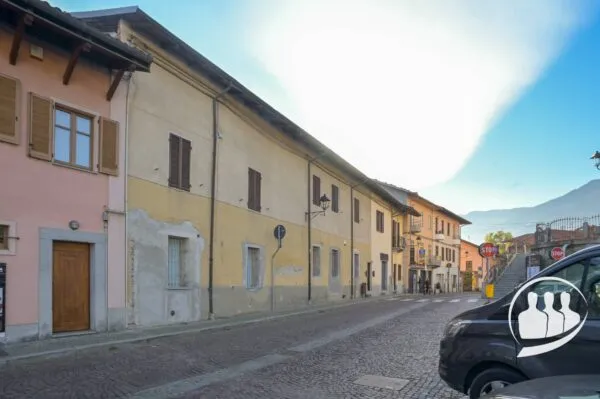 Appartamento via Ottavio Borla, Fiano