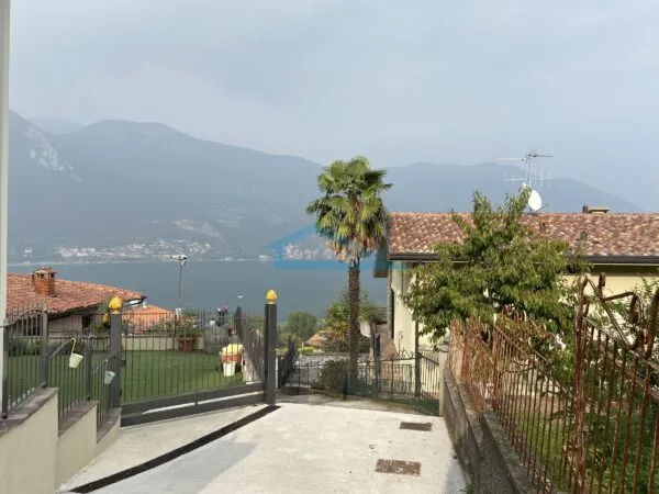 Villa via Del Dossello 115, Iseo