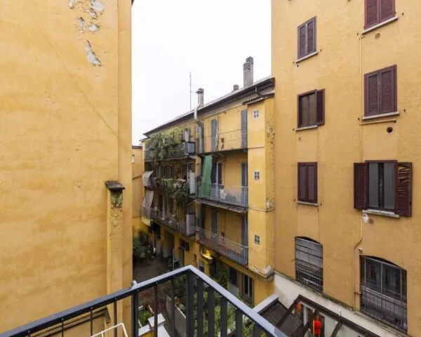 Stanza Milano