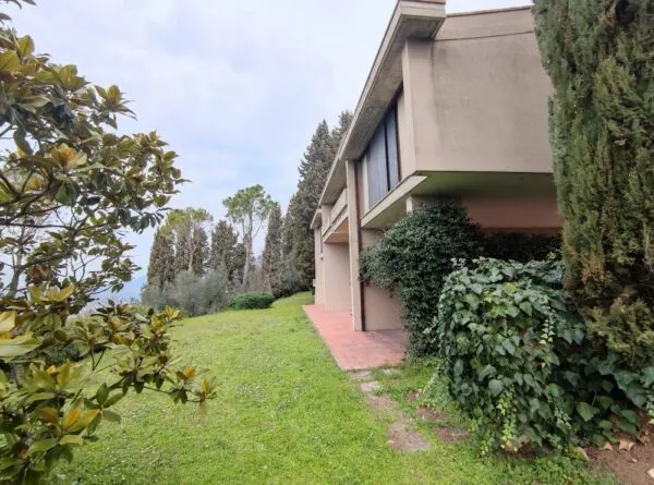 Villa Bifamiliare Terni
