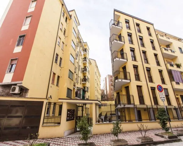 Stanza Milano