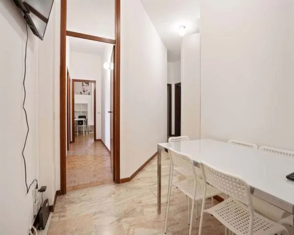 Stanza Milano