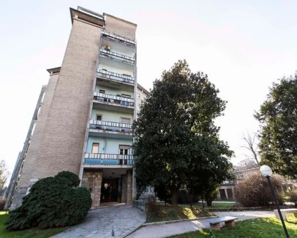 Stanza Milano