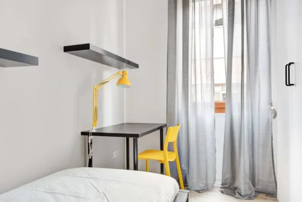 Stanza Milano
