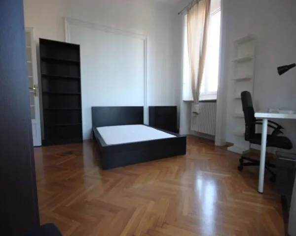 Stanza Milano