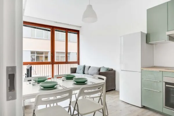 Stanza Milano