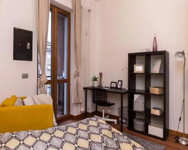 Stanza Milano