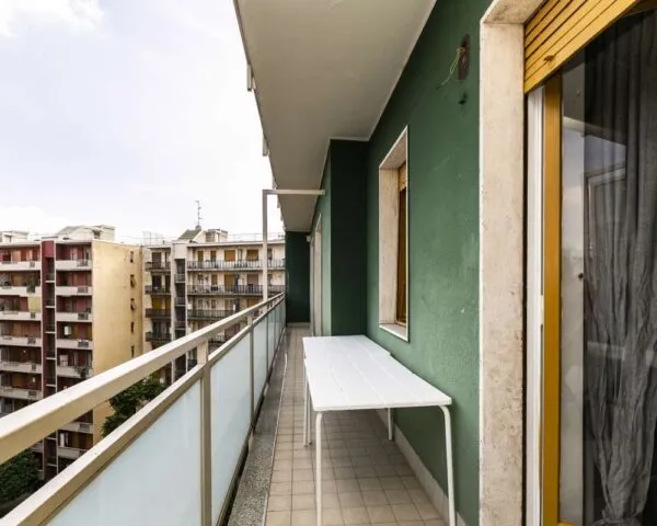 Stanza Milano