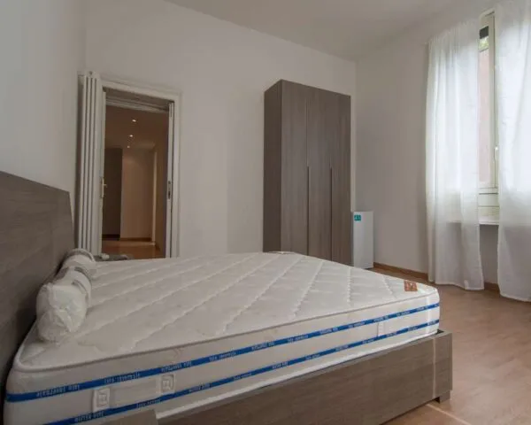 Stanza Milano