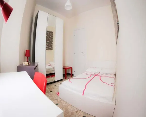 Stanza Milano
