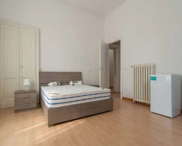 Stanza Milano