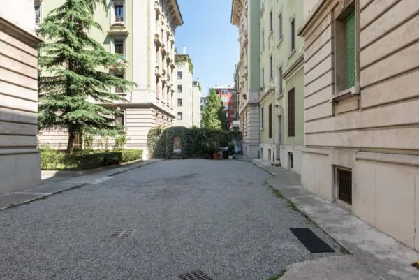 Stanza Milano