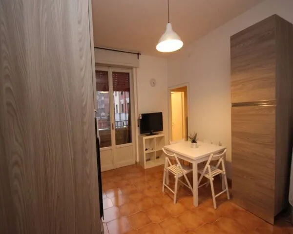 Stanza Milano