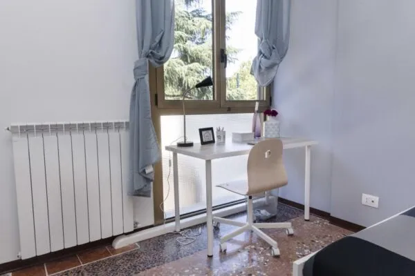 Stanza Bologna