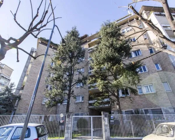 Stanza Milano