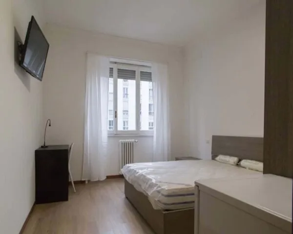 Stanza Milano