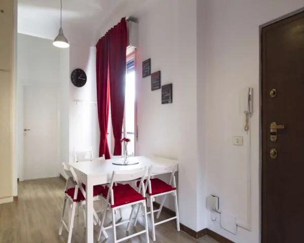 Stanza Milano