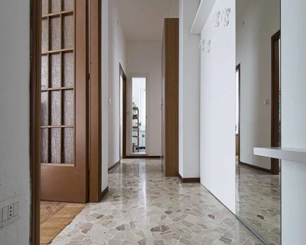 Stanza Milano