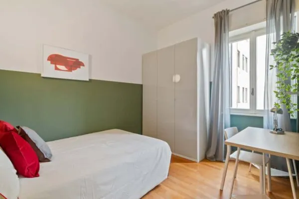 Stanza Milano