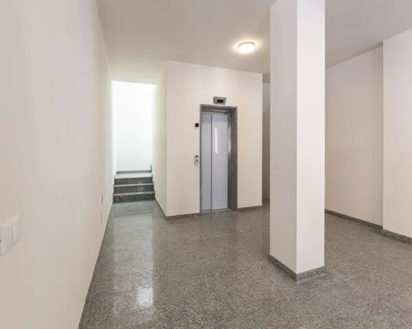 Stanza Milano