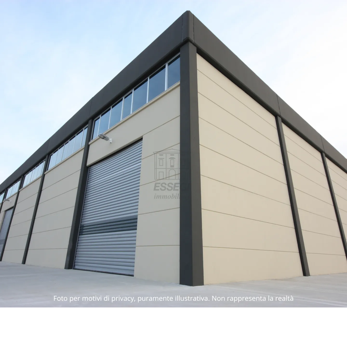 Immagine per Locale commerciale in vendita a Lucca via Carlo Piaggia 300/B
