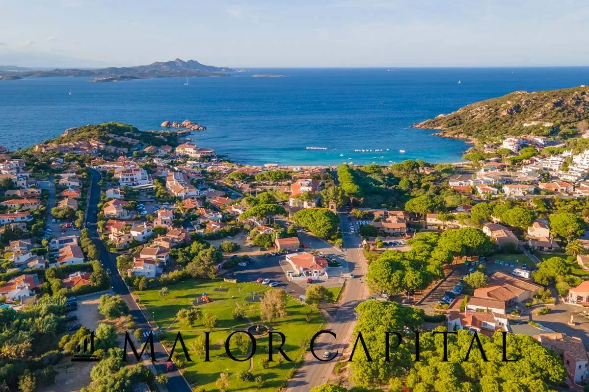 Immagine per Locale Commerciale in vendita a Arzachena Baja Sardinia