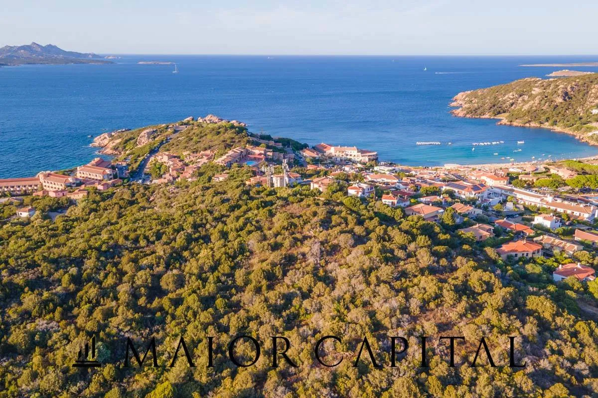 Immagine per Locale Commerciale in vendita a Arzachena Baja Sardinia