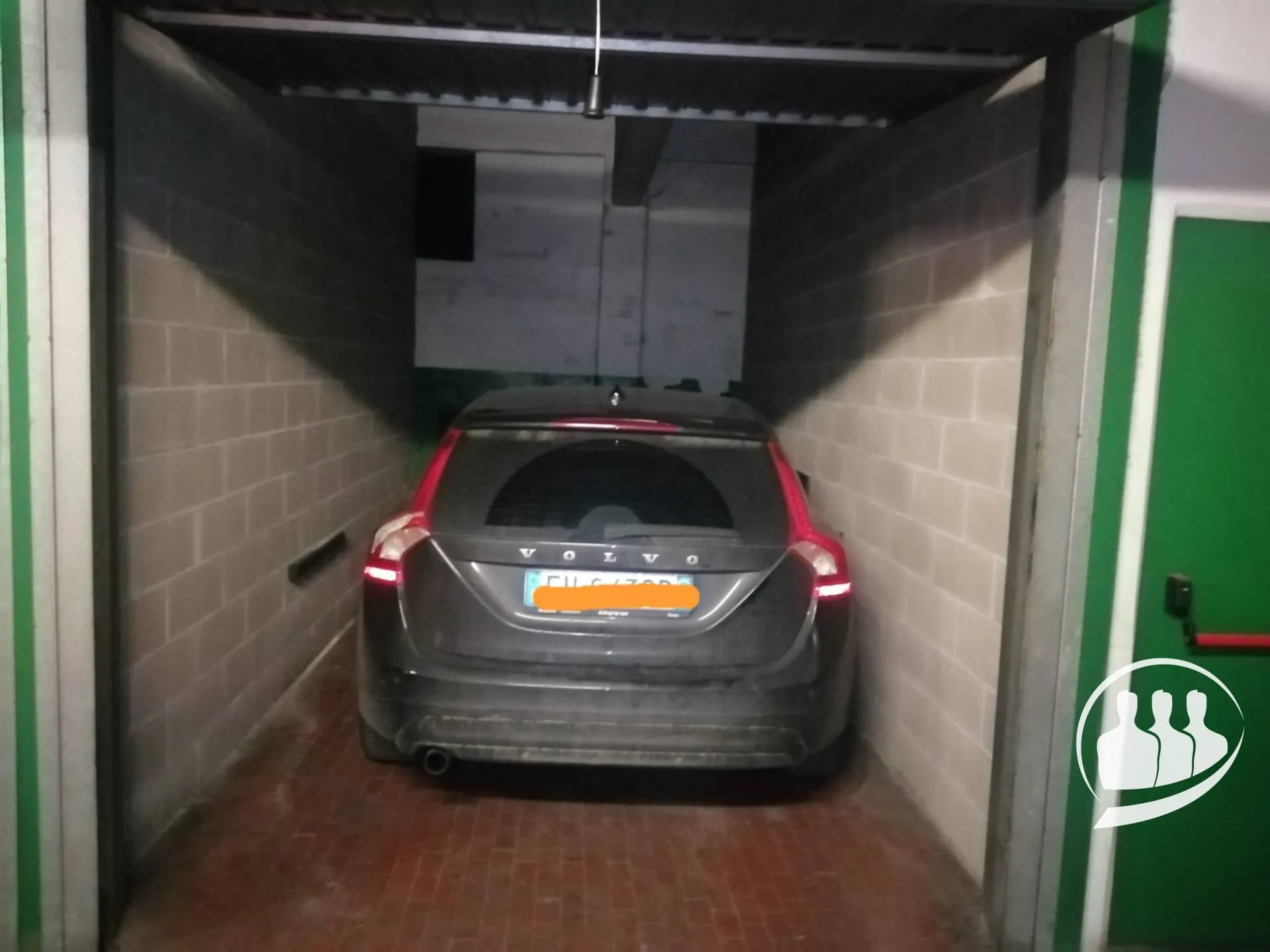 Immagine per Box / Posto auto in vendita a Torino via Cialdini